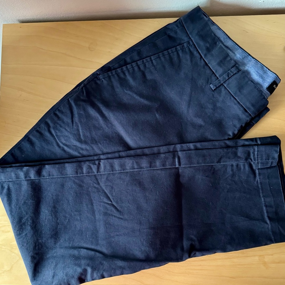 Lot of 2 Pairs of Men’s Banana Republic Factory Chinos - Picture 3 of 5